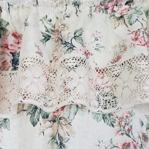 Vtg Priscilla Curtains Antique Rose Lace 84W x 87L - Picture 9 of 10